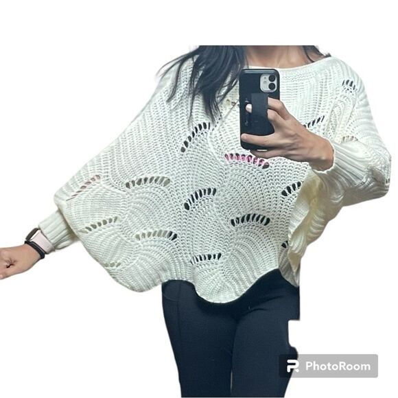 ❤️ Olia (Vici) Knit Bat Crochet Sweater ~ Size S  ❤️ - Picture 3 of 11